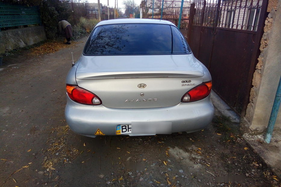 Продам Hyundai Avante Возможен обмен 1999 года в Одессе