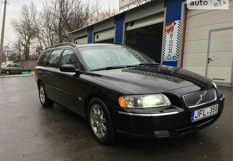 Продам Volvo V70 2.4D5 2005 года в Черновцах