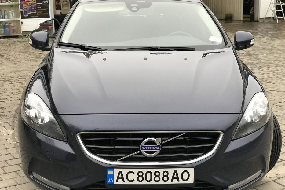 Продам Volvo V40 Volvo V40  2013 2013 года в Луцке