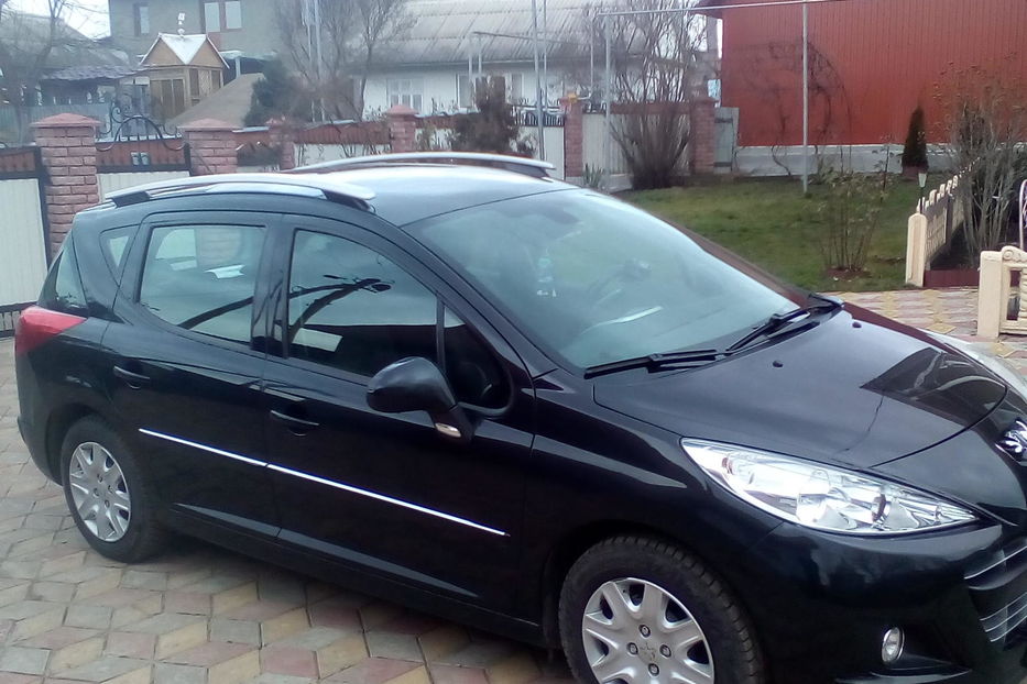 Продам Peugeot 207 2011 года в Черновцах