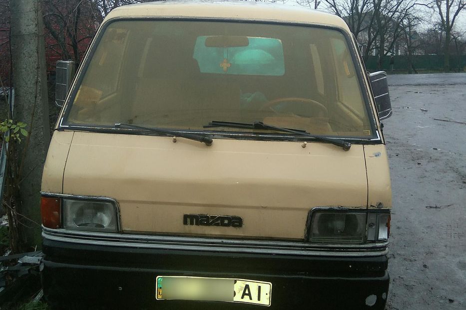 Продам Mazda E-series пасс. 1986 года в Полтаве