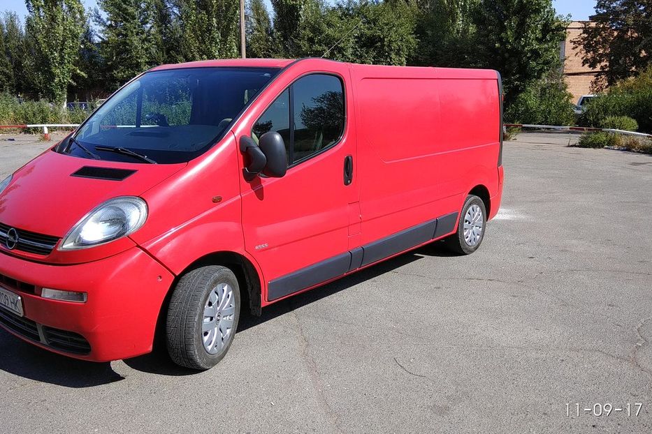 Продам Opel Vivaro груз. длинная база 2006 года в г. Кривой Рог, Днепропетровская область