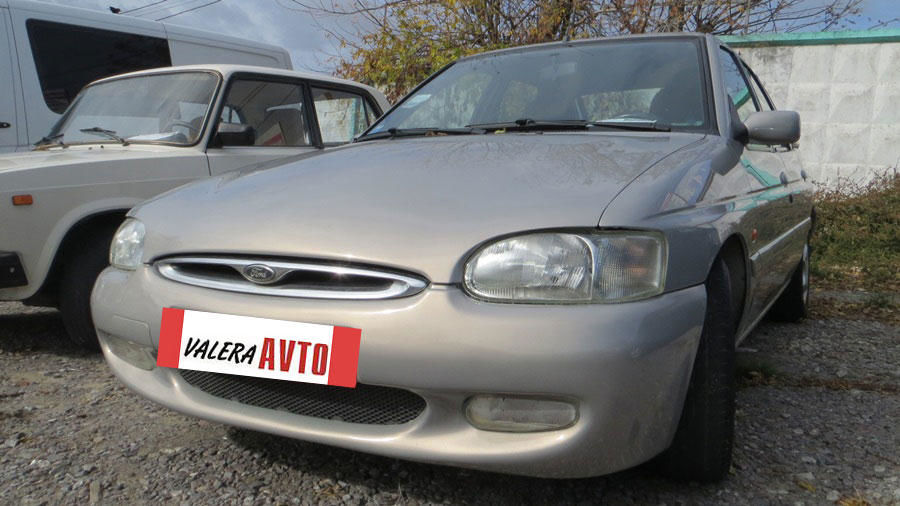 Продам Ford Escort 1998 года в Ровно
