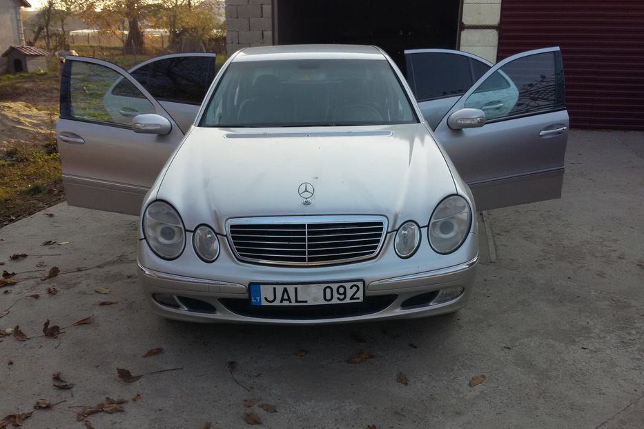 Продам Mercedes-Benz E-Class 2003 года в Черновцах