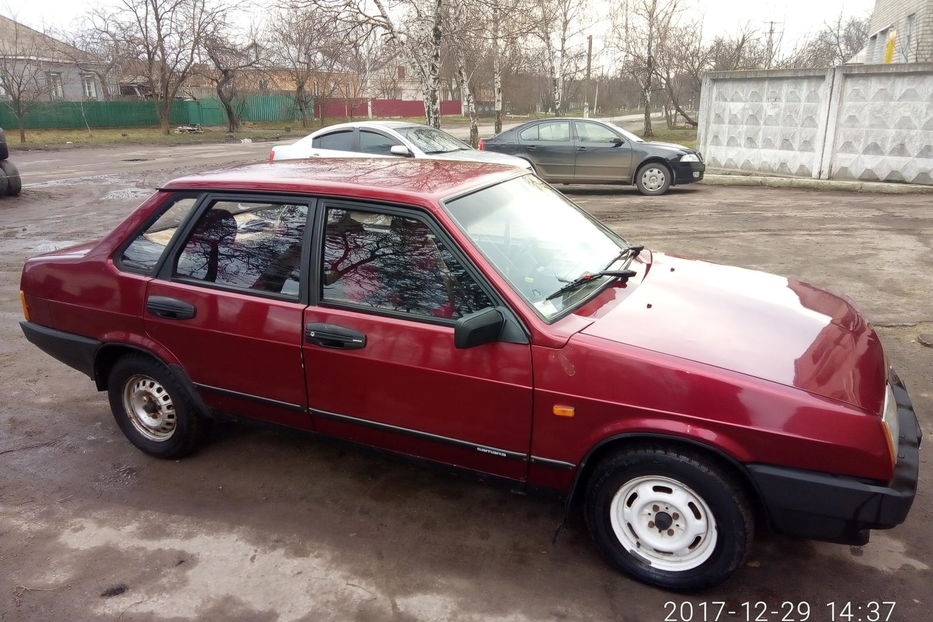 Продам ВАЗ 21099 1993 года в г. Новомиргород, Кировоградская область