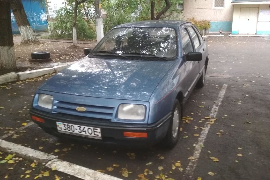 Продам Ford Sierra Хэтчбек 1,6 бензин 1986 года в Одессе