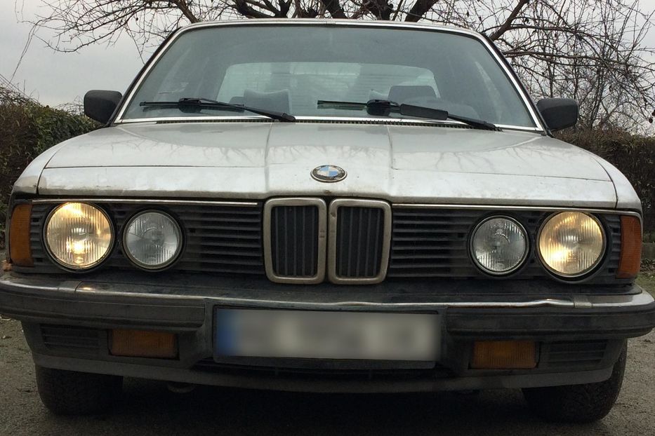 Продам BMW 728 Е23 1983 года в Днепре