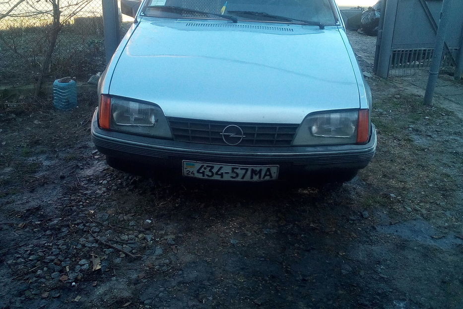 Продам Opel Rekord 1984 года в г. Умань, Черкасская область