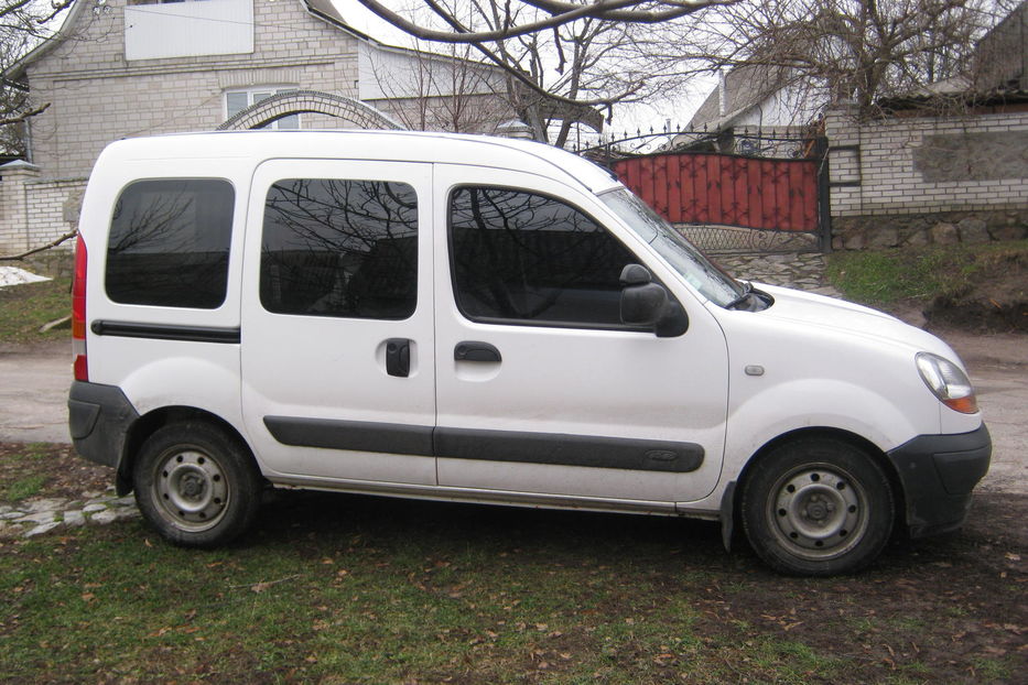 Продам Renault Kangoo пасс. 2006 года в г. Тараща, Киевская область