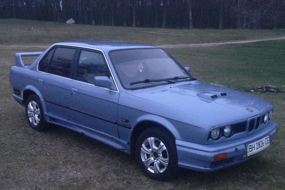 Продам BMW 324 1990 года в г. Каховка, Херсонская область