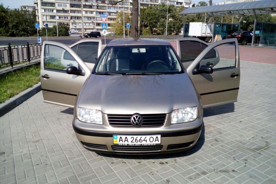 Продам Volkswagen Bora 2004 года в Киеве