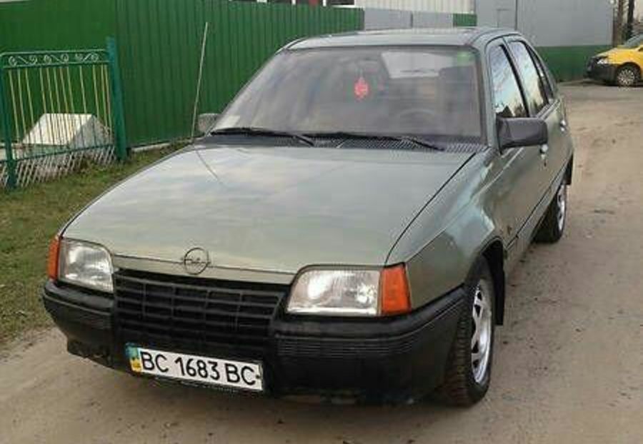 Продам Opel Kadett 1987 года в Луцке