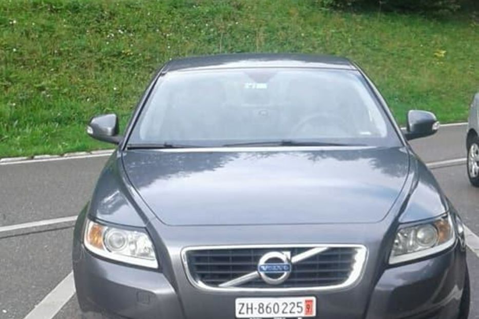 Продам Volvo V50 2011 года в г. Червоноград, Львовская область