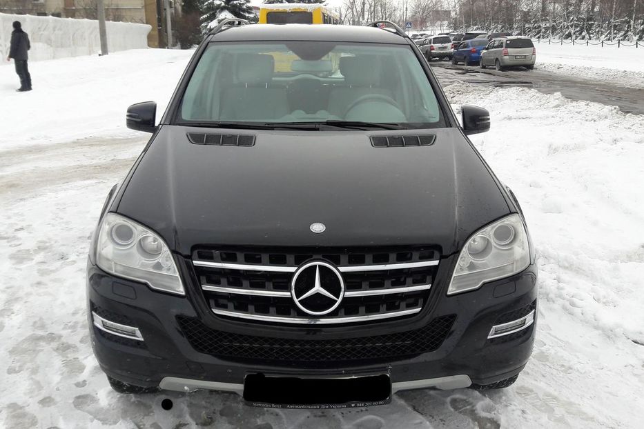 Продам Mercedes-Benz ML 350 2010 года в Киеве