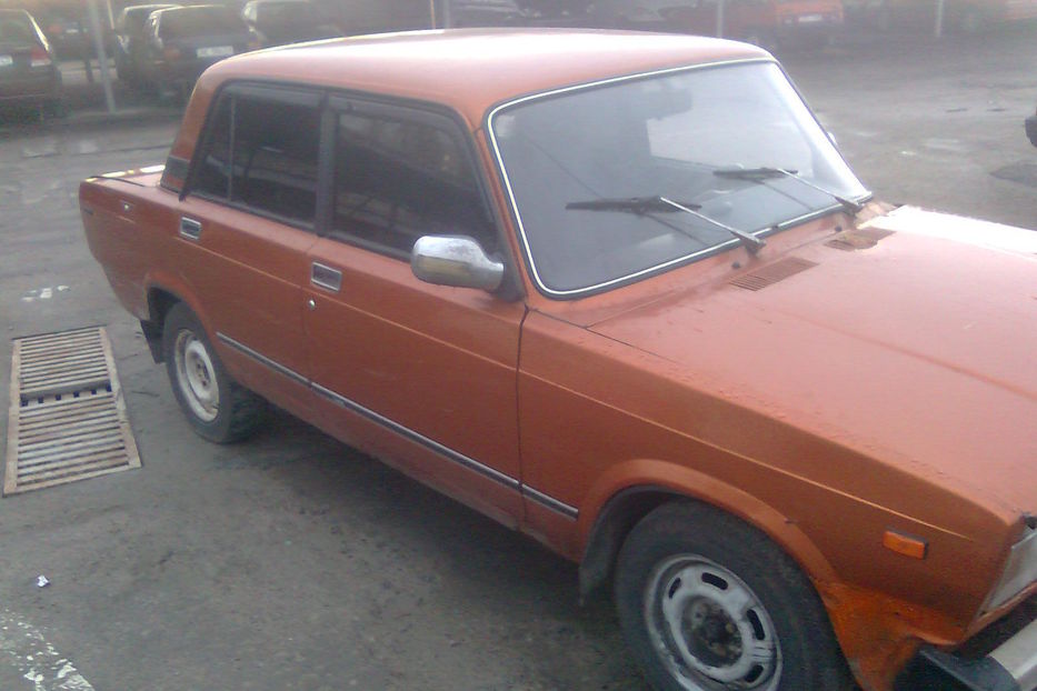 Продам ВАЗ 2107 1983 года в г. Днепродзержинск, Днепропетровская область