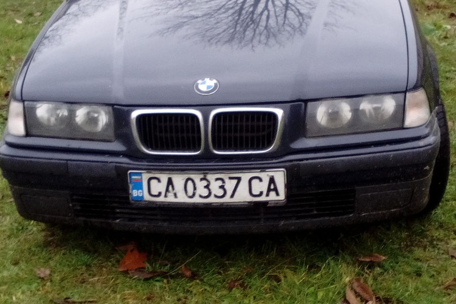 Продам BMW 318 BMW 318  1998 1998 года в Черновцах