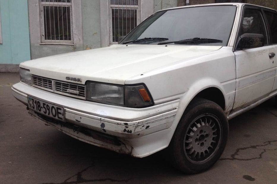 Продам Toyota Carina t150 1988 года в Одессе