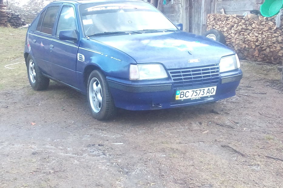 Продам Opel Kadett хатжбек 1988 года в г. Славское, Львовская область