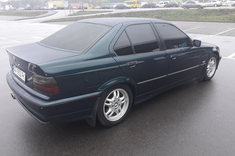 Продам BMW 320 1996 года в Киеве