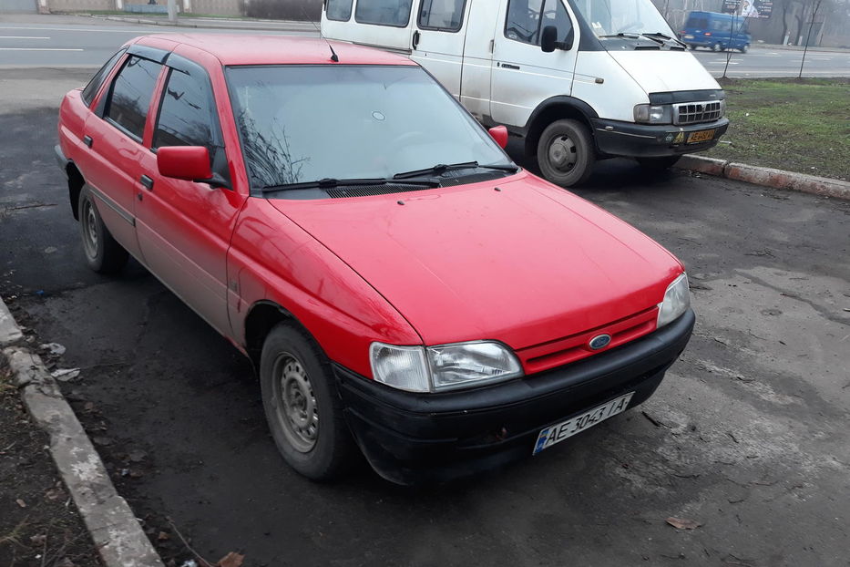 Продам Ford Escort 1992 года в г. Кривой Рог, Днепропетровская область