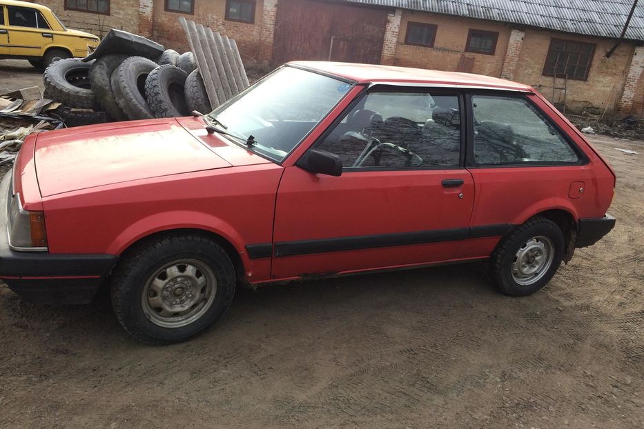Продам Mazda Familia 1986 года в г. Немиров, Винницкая область