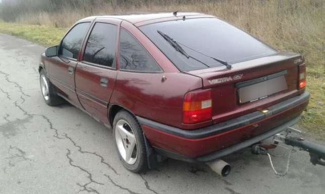 Продам Opel Vectra A 2.0i 1993 года в г. Глухов, Сумская область