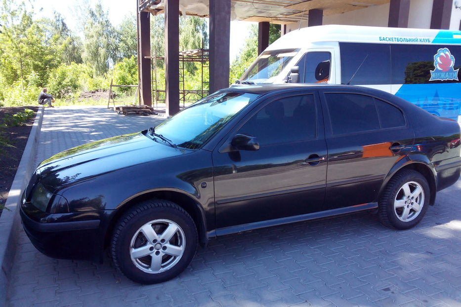 Продам Skoda Octavia Tour Elegance 2006 года в Киеве