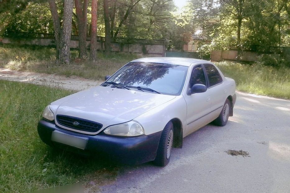 Продам Kia Clarus 1999 года в Чернигове