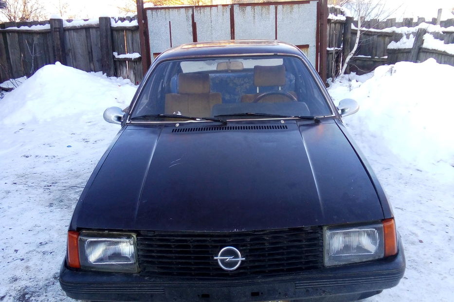 Продам Opel Rekord w02000072 1982 года в г. Глухов, Сумская область