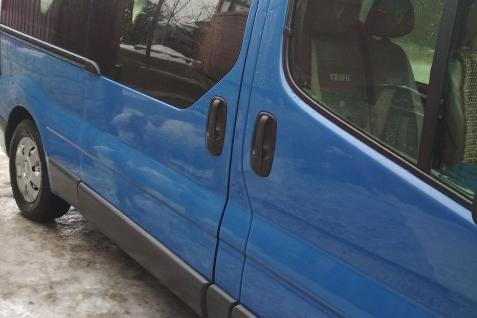 Продам Renault Trafic пасс. 2004 года в г. Новоград-Волынский, Житомирская область