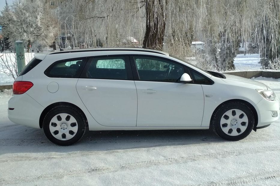 Продам Opel Astra J 2012 года в Чернигове