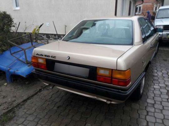 Продам Audi 100 ГБО. Люк. Сигналізація 1987 года в Луцке