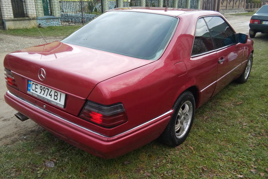 Продам Mercedes-Benz E-Class Mercedes-Benz E-Class  1995 1995 года в Черновцах