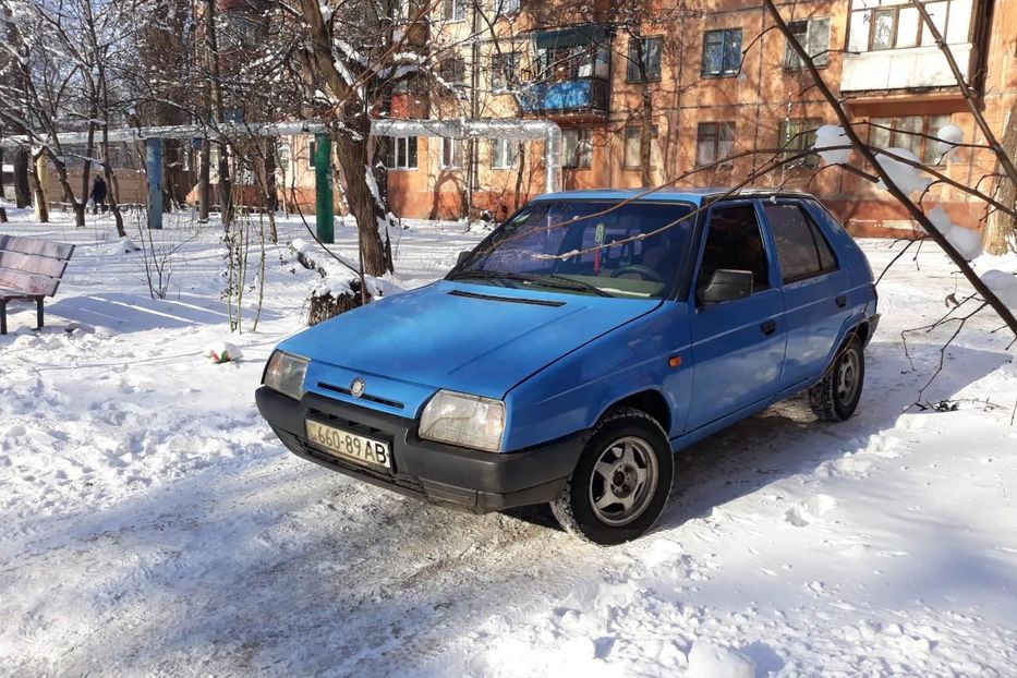 Продам Skoda Favorit продам машину 1992 года в г. Кривбасс, Днепропетровская область