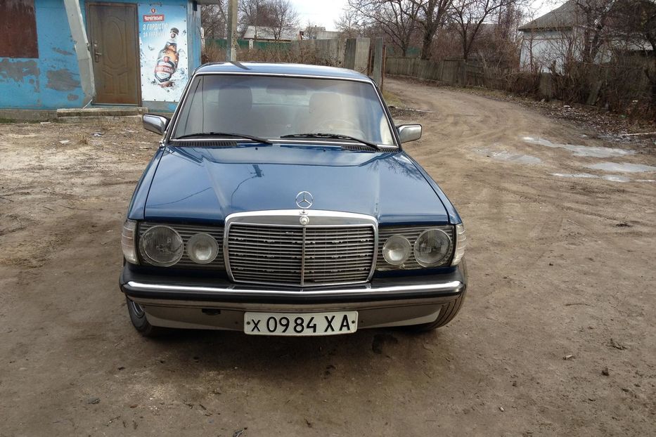 Продам Mercedes-Benz E-Class D240 1977 года в г. Сахновщина, Харьковская область