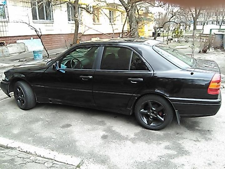 Продам Mercedes-Benz 280 1995 года в Киеве