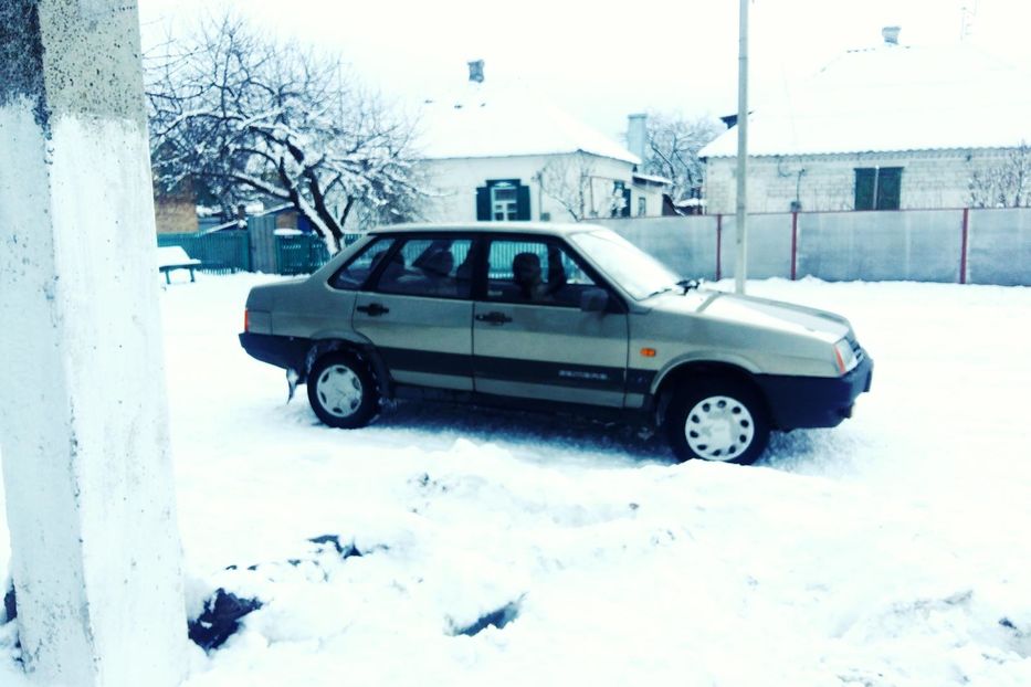 Продам ВАЗ 21099 1999 года в г. Синельниково, Днепропетровская область
