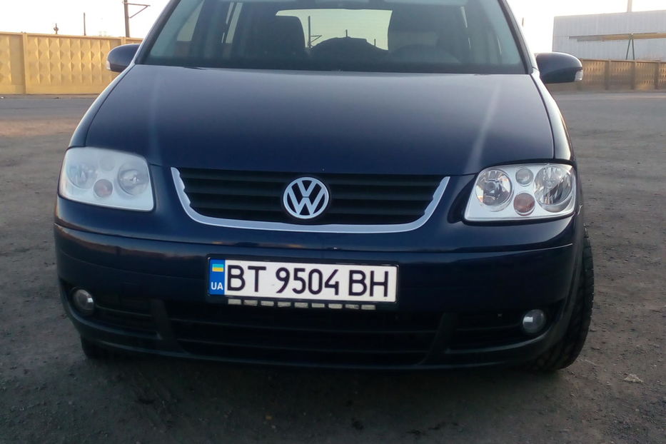 Продам Volkswagen Touran 2004 года в г. Скадовск, Херсонская область