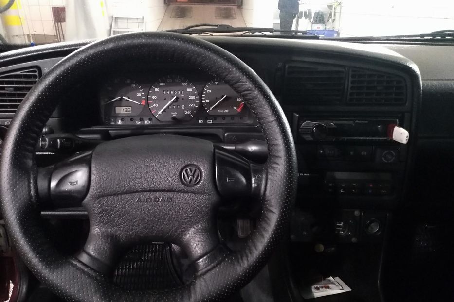 Продам Volkswagen Passat B4 1993 года в Одессе