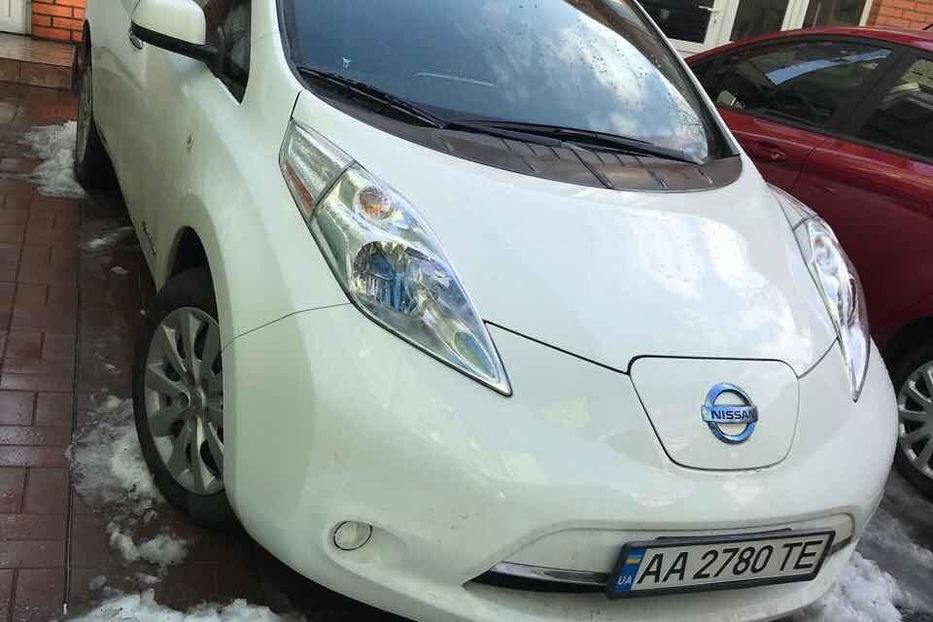 Продам Nissan Leaf 2013 года в Киеве