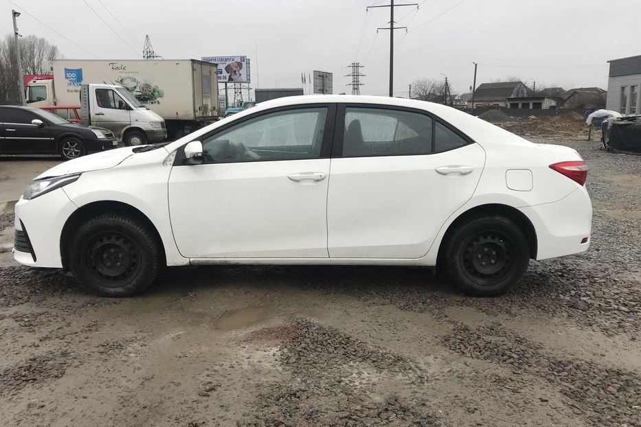 Продам Toyota Corolla 1.33 2017 года в г. Вишневое, Киевская область