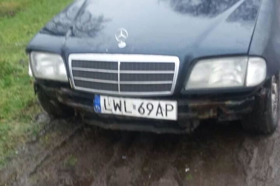 Продам Mercedes-Benz 220 наша 1996 года в г. Новоград-Волынский, Житомирская область