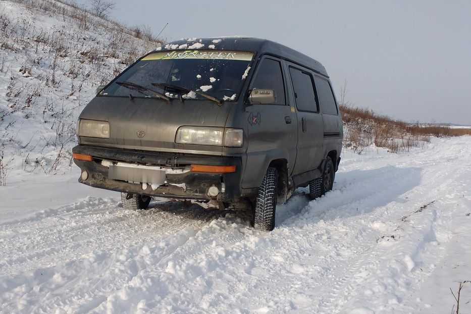 Продам Toyota Lite Ace Полный привод 1990 года в Харькове