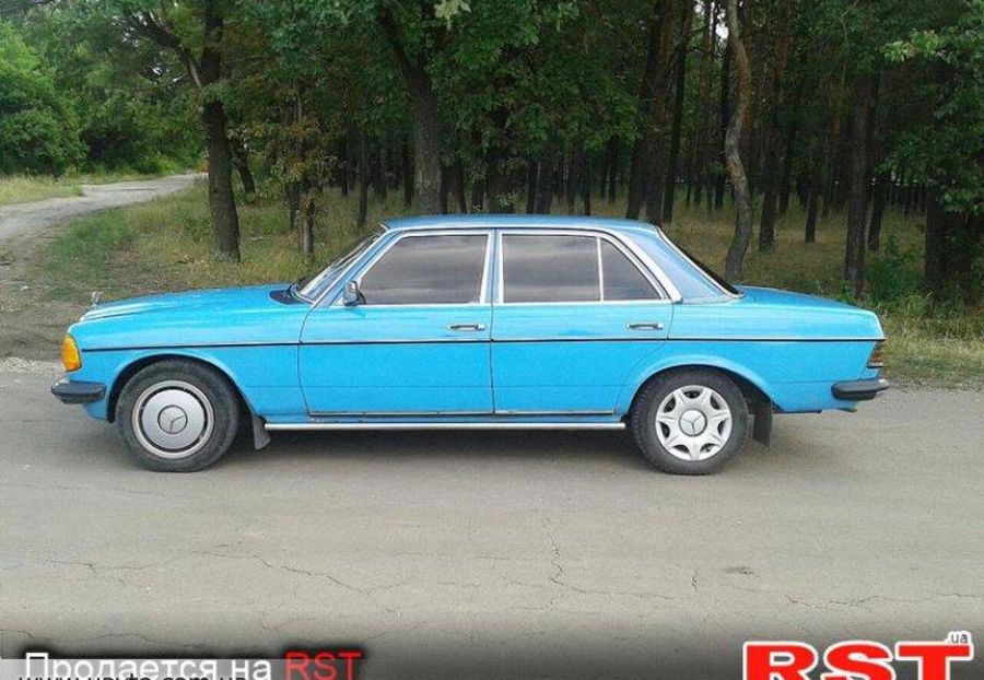 Продам Mercedes-Benz 200 1981 года в г. Павлоград, Днепропетровская область