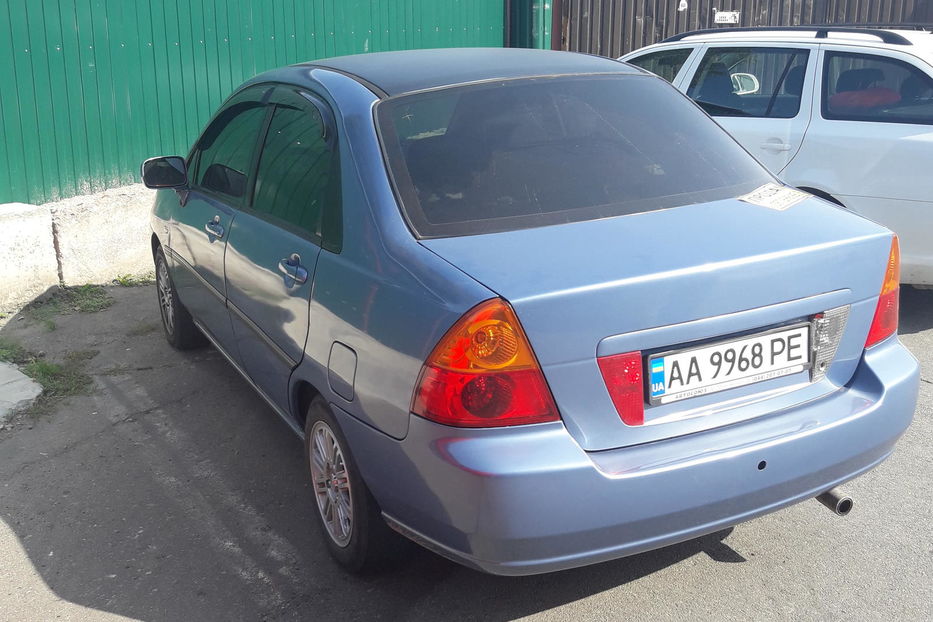 Продам Suzuki Liana 2003 года в Киеве