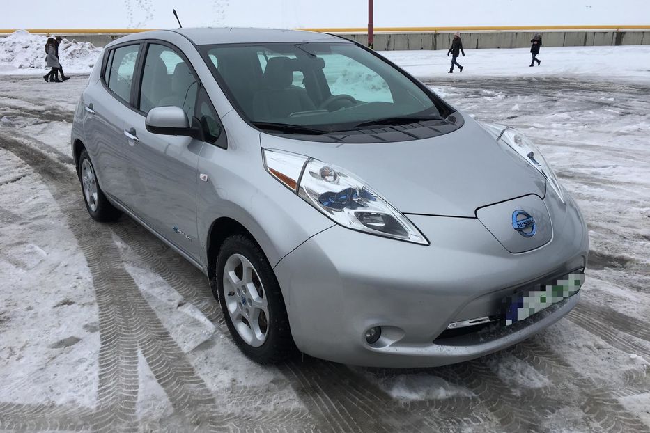 продам Nissan Leaf Sv в харькове 2013 года выпуска за 14 800