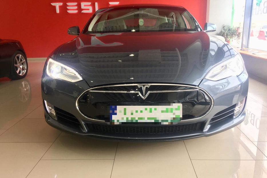 Продам Tesla Model S 85 2013 года в Харькове