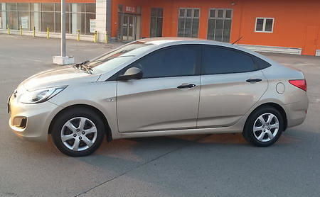 Продам Hyundai Accent  1.4 2012 года в г. Славянск, Донецкая область