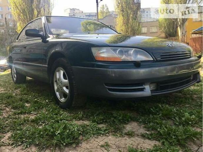 Продам Lexus ES 300 1998 года в Харькове