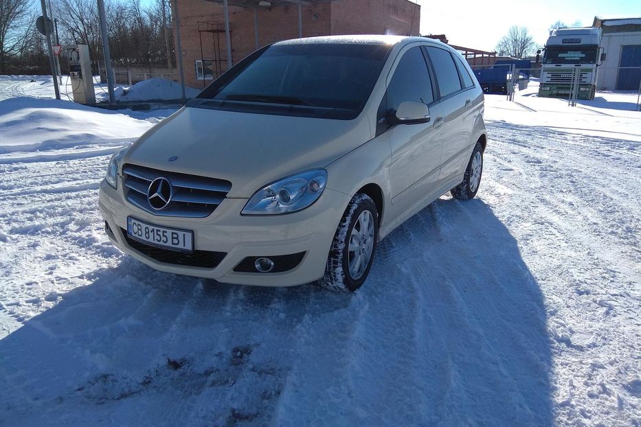 Продам Mercedes-Benz B 180 2010 года в г. Прилуки, Черниговская область